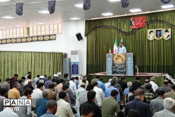 مصلای رودبار جنوب، با طنینِ تکبیر و حضورِ پرشورِ مؤمنان، غرق در نور شد