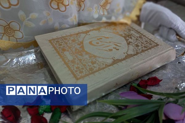 هم صدایی نسل آینده با انقلاب در مدرسه کودک مسلمان قرچک