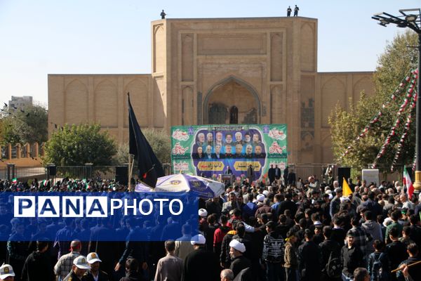 فریاد استکبار ستیزی از ورامین طنین انداز شد