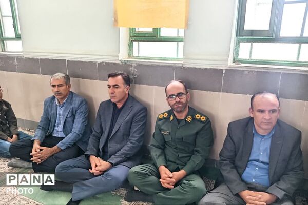 آیین تجلیل از دانش آموزان برتر مسابقات قرآن، عترت و نماز در دیشموک