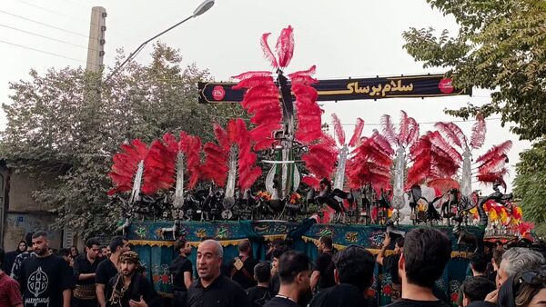 آیین ملی مذهبی خیمه‌برداری و خیمه‌کوبی در شهر تاریخی نوش آباد