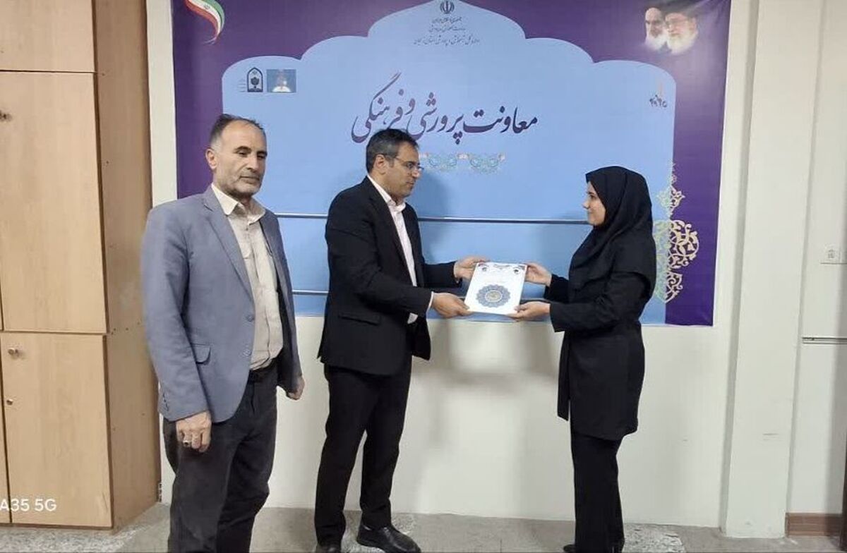 تجلیل از خبرگزاری پانا استان زنجان به مناسبت روز خبرنگار