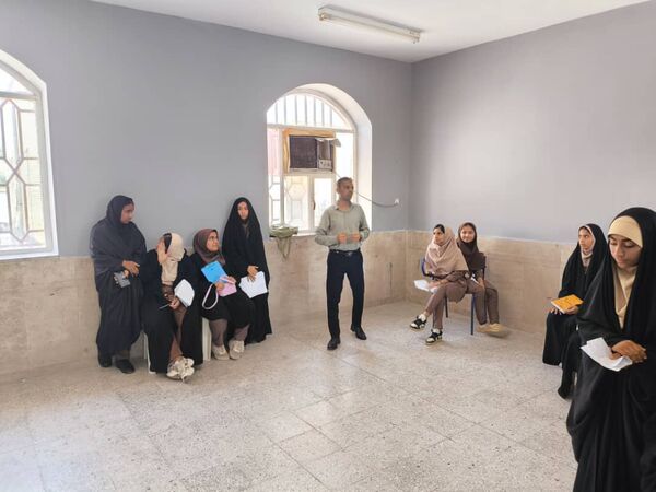 نمایش خلاقیت و استعداد نوجوانان 