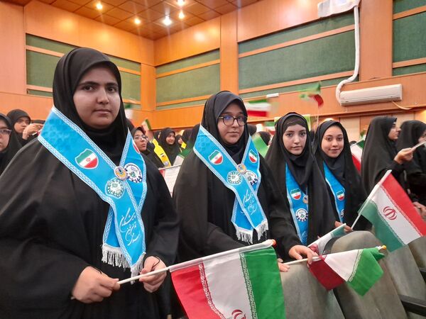 وطن یار در همدان