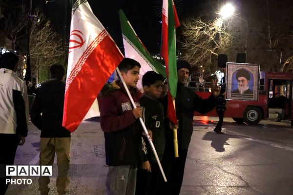 احیا در اولین شب قدر و هشتمین شب مراسم شهادت قائد امت آیت الله خامنه ای 