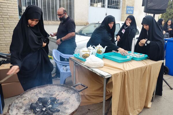 پیاده‌روی و موکب گردی کودکانه در دانشگاه صنعتی شیراز به‌مناسبت اربعین حسینی