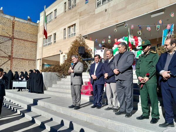 نغمه‌ای از دل تاریخ در آسمان امید