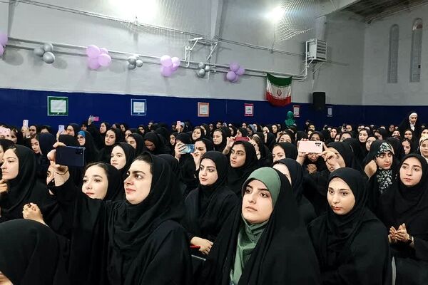 مراسم گرامیداشت روز معلم در مرکز آموزش عالی عترت واوان اسلامشهر