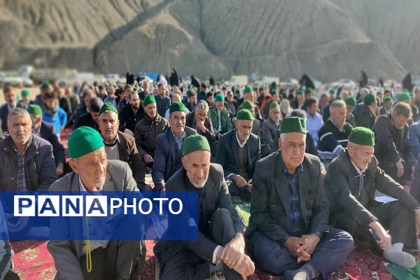 برگزاری نماز عید فطر در شهرستان نیشابور 