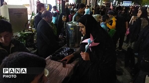 موکب مردمی شهید مصطفی صدر زاده پنجاه شب میزبان وطن پرستان نیشابوری 