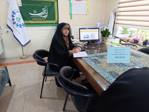 جلسه توجیهی مدیران هنرستان دخترانه با موضوع آزمون غربالگردی