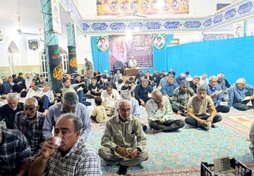 برگزاری مراسم شب قدر با حضور گسترده مردم