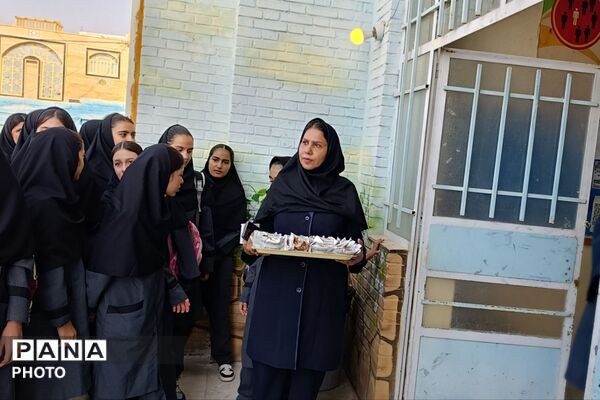جشن جوانه‌ها در دبیرستان سوره فیروزآباد