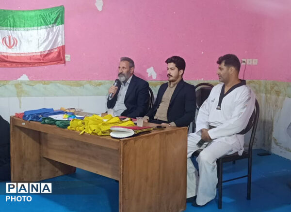جشن اهدا و ارتقای کمربند تکواندوکاران باشگاه یزدان شهرستان خاتم