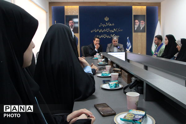 آئین تجلیل و تقدیر از دانش آموز خبرنگاران پانا همراه در رادیو پانا اسلامشهر