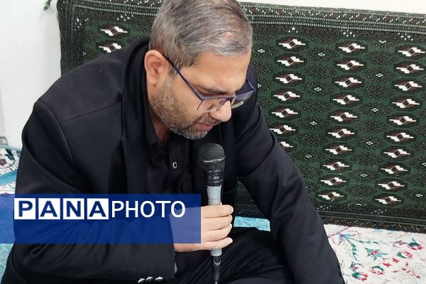 مراسم ارتحال امام خمینی (ره) در اداره آموزش و پرورش ناحیه دو شهرری 