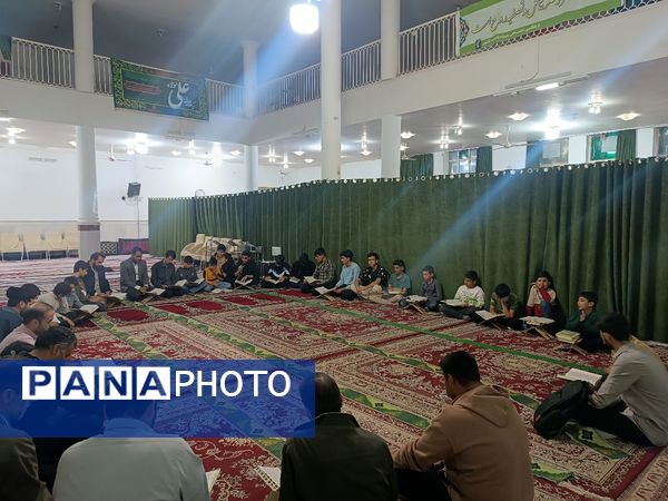 محفل انس با قرآن کریم در کاشمر 