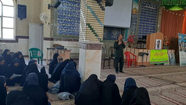 اردوی عملی آموزش آمادگی دفاعی مرحله دوم مدارس دخترانه متوسطه اول پایه نهم فلاورجان 