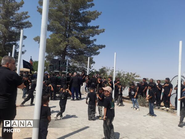 مراسم روز عاشورا در روستای عظیم اباد 