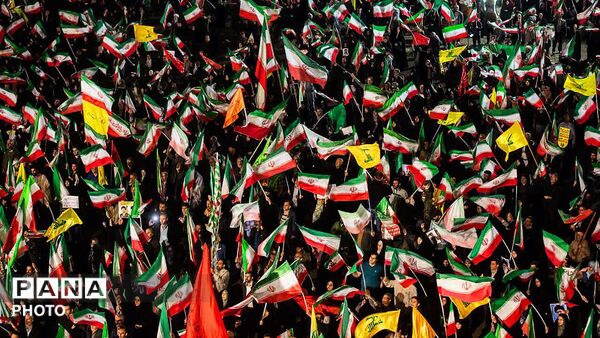 طوفان حضور مردم لرزه بر اندام دشمنان انداخت