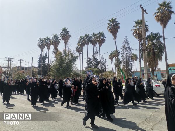 راهپیمایی دشمن‌شکن مردم پلدختر پس از نماز عبادی - سیاسی جمعه
