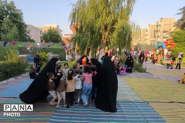 اجرای ویژه‌برنامه‌های فرهنگی و شاد برای کودکان به همت گروه جهادی ندای رسا در عید غدیر