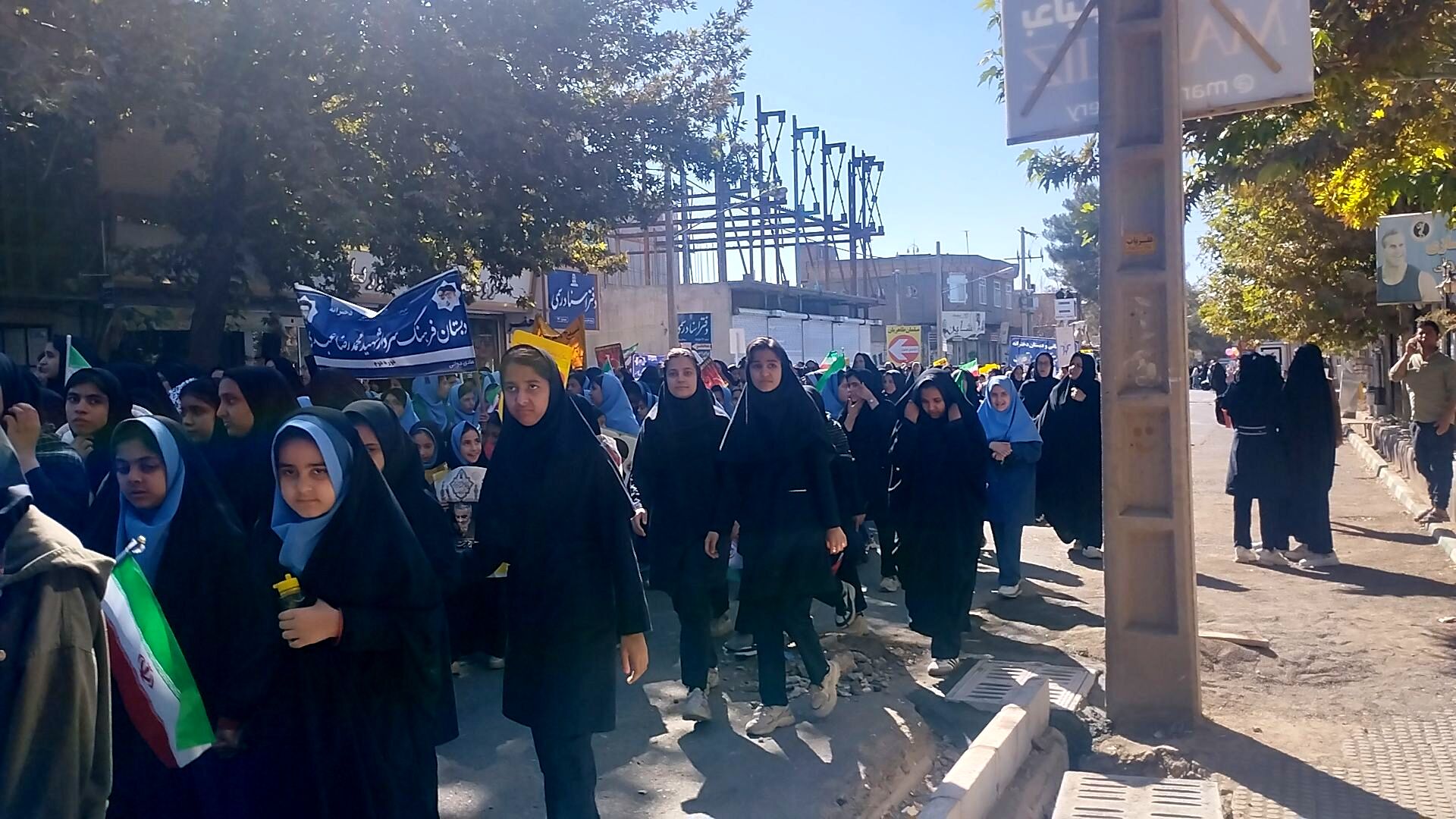 اقتدار ملت ایران در راهپیمایی روز ۱۳ آبان شهرستان خلیل‌آباد 