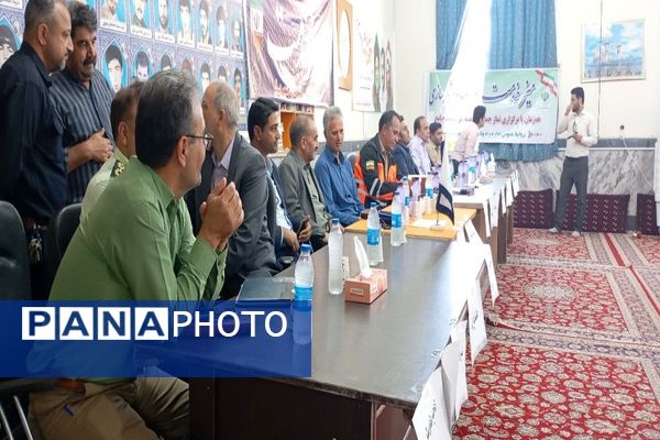 میز خدمت با حضور رؤسای ادارات در شهر بار