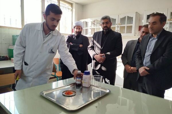 بازدید فرماندار و شورای شهرقدس از پژوهش‌سرای دکتر حسابی