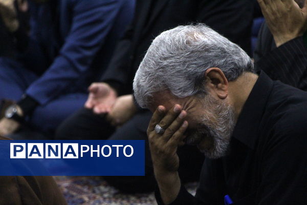 بزرگداشت شهدای مدافع وطن در یزد