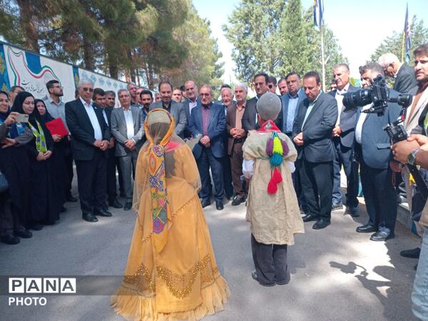 جشن روز معلم با حضور معاون پرورشی و فرهنگی وزیر آموزش و پرورش در یاسوج 