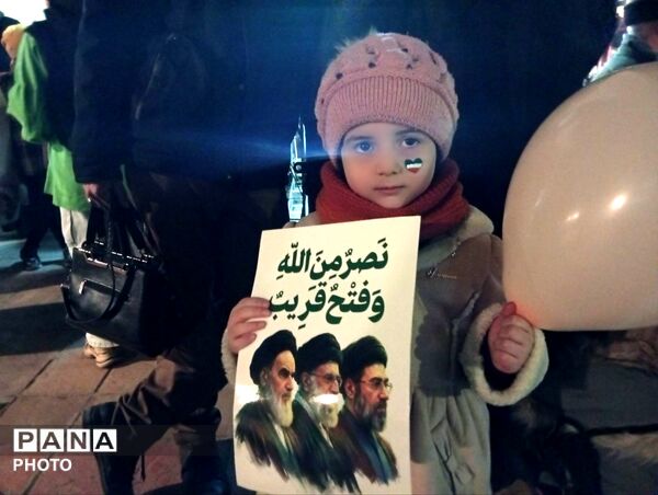 حضور گسترده و پرشور مردم انقلابی نیشابور در مراسم شهادت رهبر شهید 