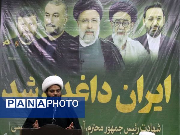 برگزاری محفل انس با قرآن‌کریم در بندرخمیر به نیابت از شهدای‌ خدمت