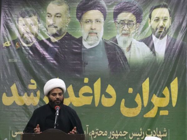 برگزاری محفل انس با قرآن‌کریم در بندرخمیر به نیابت از شهدای‌ خدمت