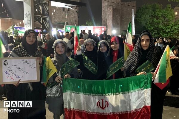 اجتماع و رزمایش دختران جان فدای ایران در میدان نماز شهرری 