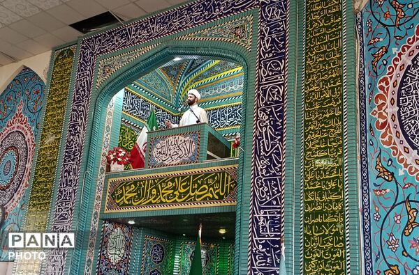 حضور پیشتازان شهر بهار در نماز جمعه