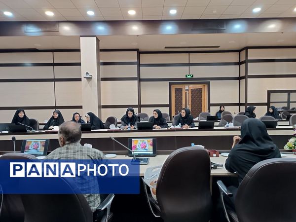 پیشران‌های توسعه؛ همایش ملی بانوان کارآفرین در مشهد کلید خورد