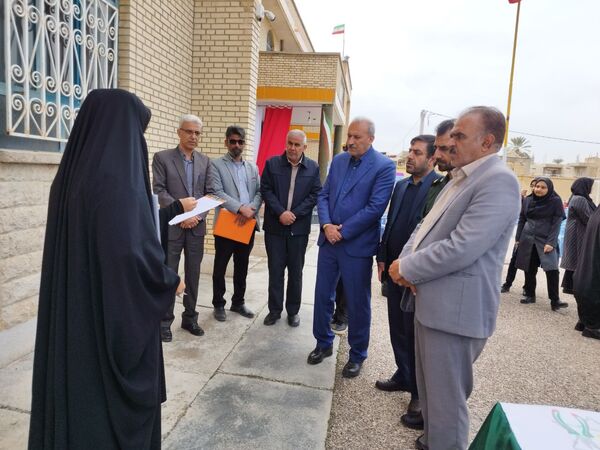 جشن مدرسه‌ای «ایرانمون» در مدرسه شهدای میانشهر