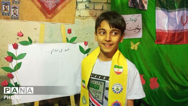جشن عید سعید غدیر در شب های مقاومت و حماسه در دبیرستان  پسرانه عرفان ناحیه ۷ مشهد  