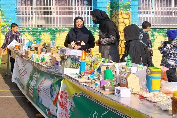 هفته پژوهش در دبستان هیأت امنایی قلنبر ناحیه 2 شهرری 