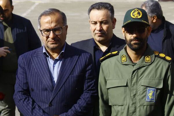 حضور سه‌گانه فرماندار، امام جمعه و مدیر آموزش‌و‌پرورش در همایش یاوران انقلاب فیروزکوه