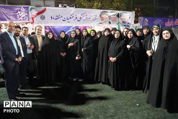 بازدید مدیر آموزش و پرورش منطقه ۱۰ تهران از موکب‌های منطقه