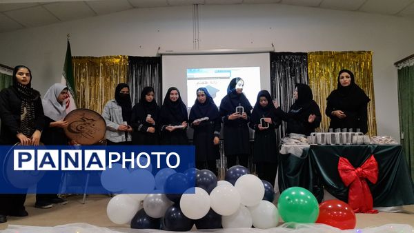 جشن ستارگان ویژه دانش آموزان برتر دبیرستان نورالهدی 