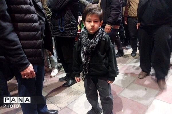 لبیک یا خامنه‌ای