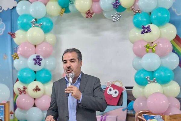 برگزاری جشن غنچه ها در مجتمع آموزشی میرداماد با حضور مدیر آموزش و پرورش ناحیه دو شهرری 