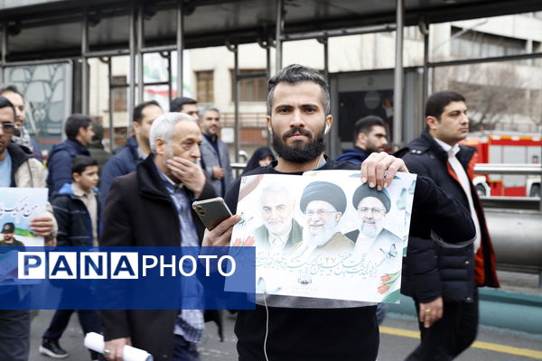 روایت تصویر از ٢٢ بهمن تهران 