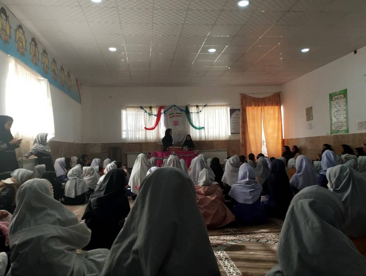 جشن مولودی خوانی ولادت آقا صاحب الزمان‌ عج درمدرسه‌تکتم‌خلیل آباد