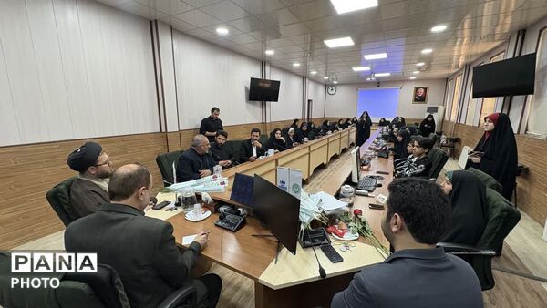 روز خاطره انگیز خبرنگاران پانا با مدیرکل آموزش و پرورش قم