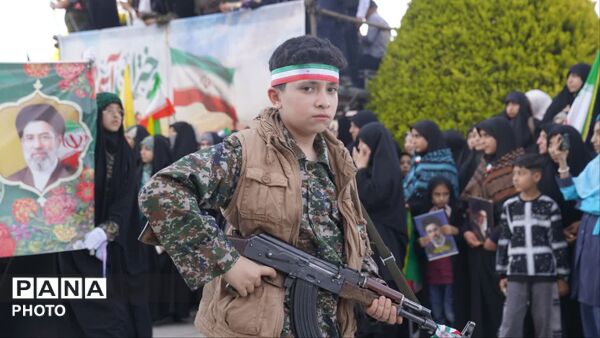 اجتماع بزرگ" دختراتو ببین" هم آوایی بانوان نصف جهان 