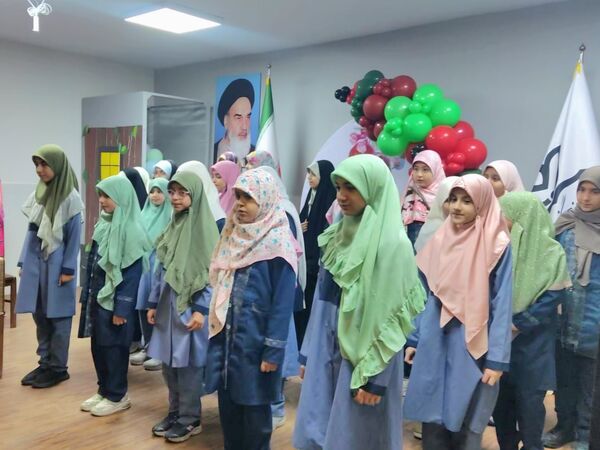 برگزاری اختتامیه جشنواره و نمایشگاه یلدایی کانون فرهنگی‌تربیتی روح‌الله در منطقه ۵